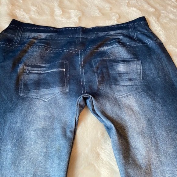 2/$30 Leggings Blue Faux Jean-look Girls Size 12/14 - Picture 4 of 11